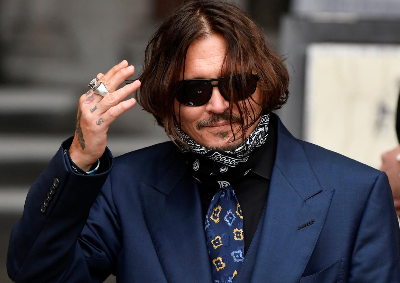 Johnny Depp wrote in blood from severed finger during row with ex-wife ...