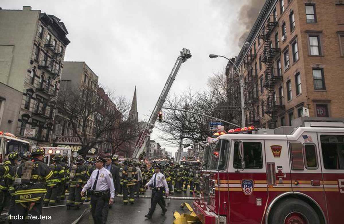 New York buildings collapse in possible gas blast, 19 hurt, World News ...