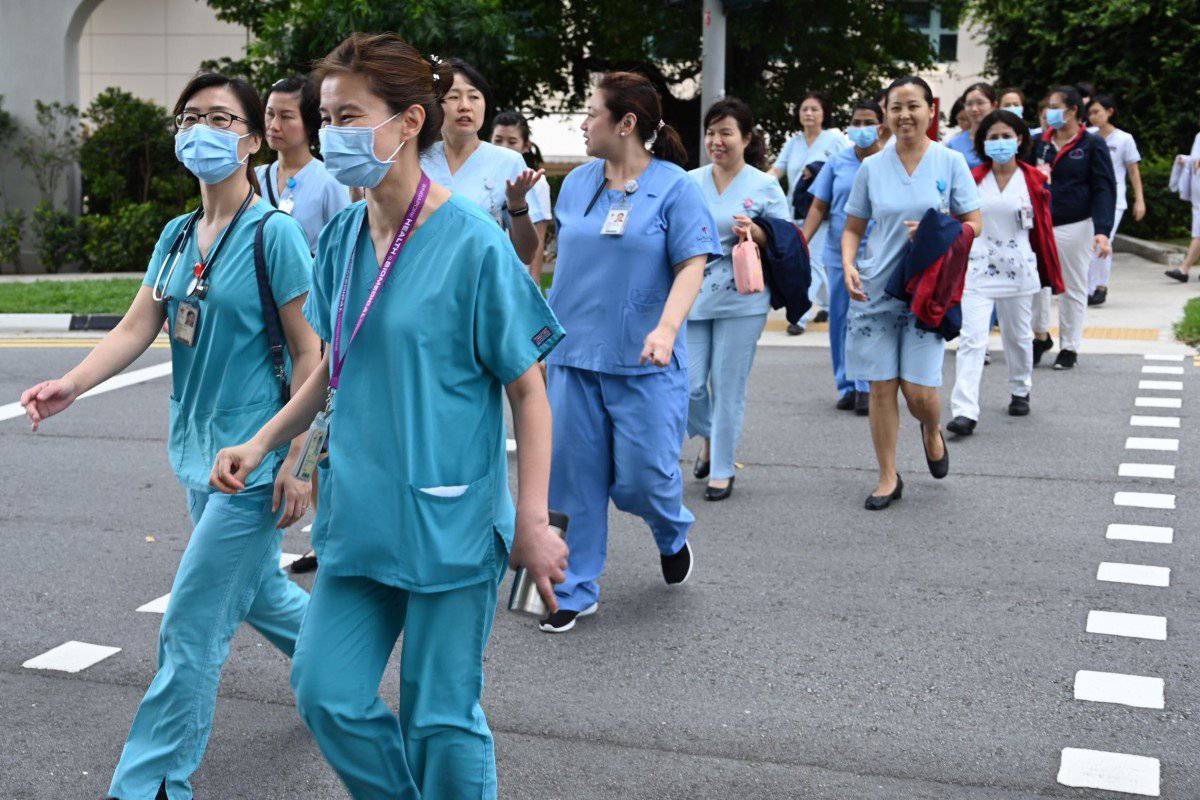 The first case in singapore was confirmed on 23 january 2020. Covid Singapore : Why are there so few coronavirus infections in Singapore's ...