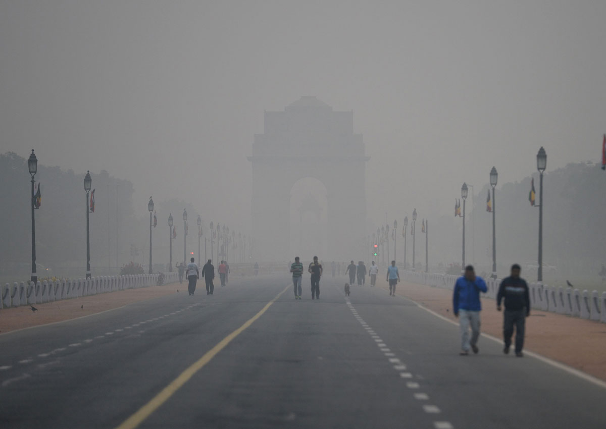 Фотохимический смог лос-анджелес. Пекин загрязнение воздуха. Хотан китай загрязнение воздуха. Fog mist smog разница. Загрязненный воздух в пекине.