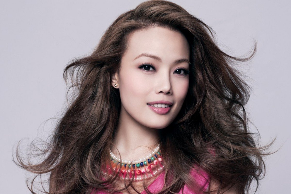 joey yung apologises supporting hong kong protests joey yung apologises supporting hong kong protests