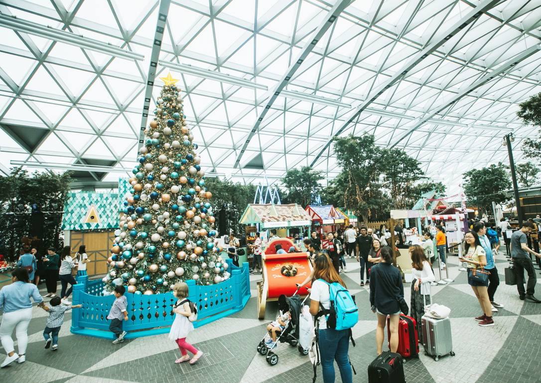 Christmas Village Airport 