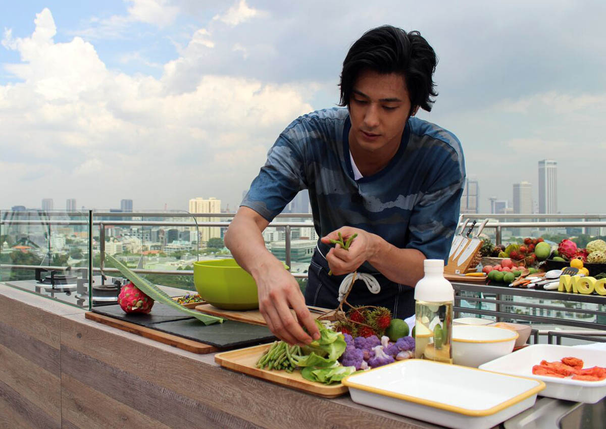 Japanese actor-chef Hayami Mokomichi wants to wear the apron in  relationship, Food, Entertainment News - AsiaOne