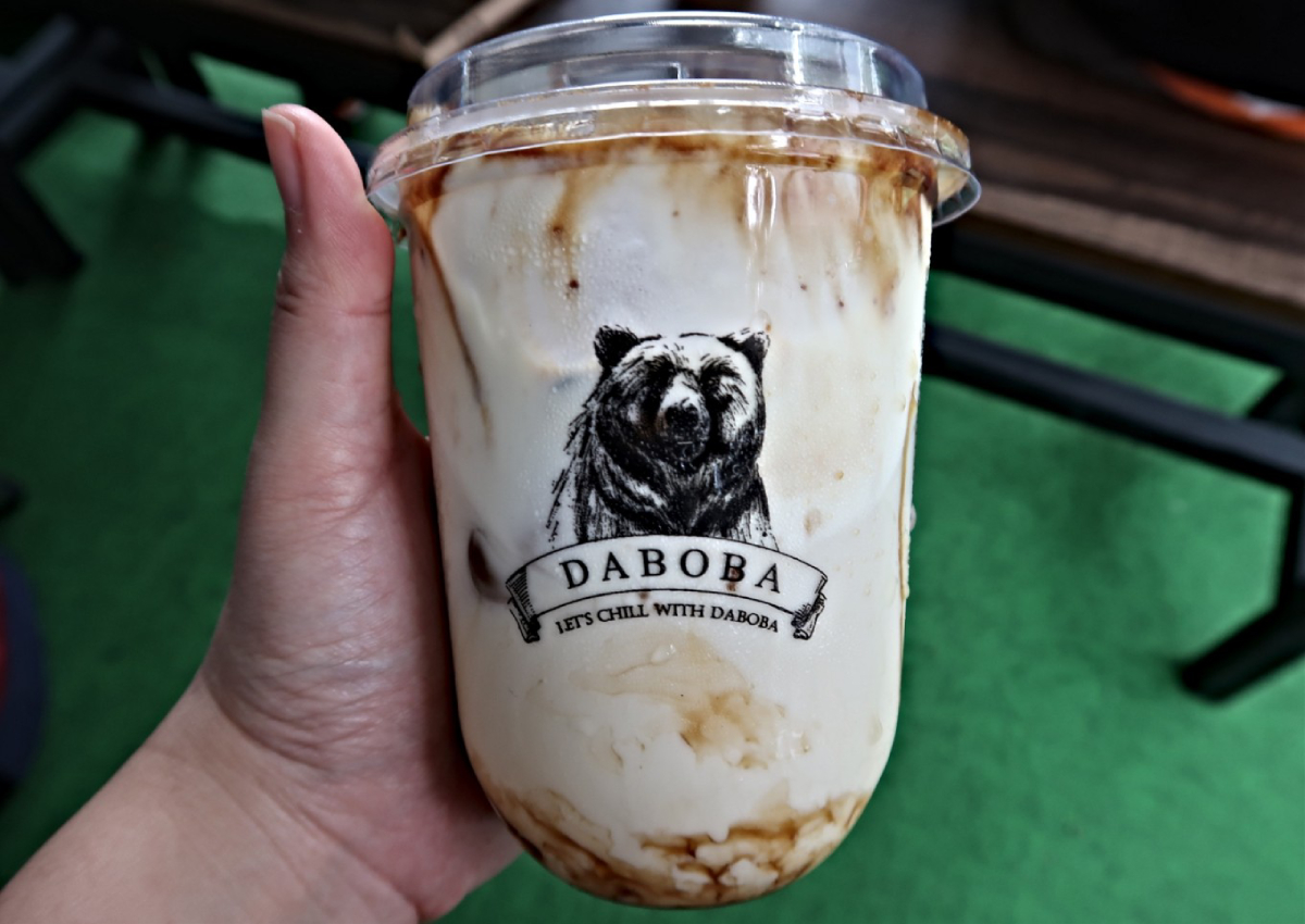 onitsuka tiger gandaria city