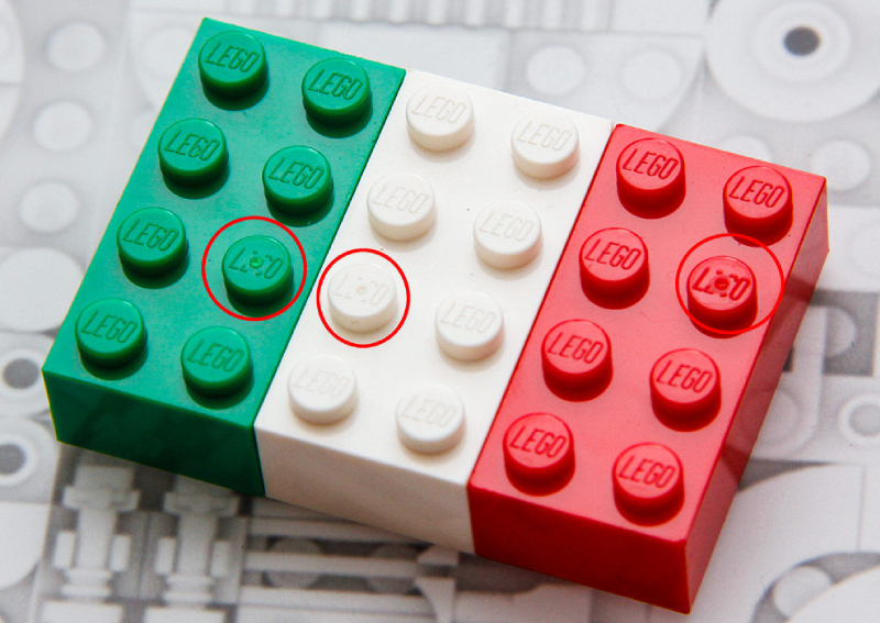 smidig barm dusin Real and fake lego bricks are now increasingly difficult to tell apart,  Digital News - AsiaOne