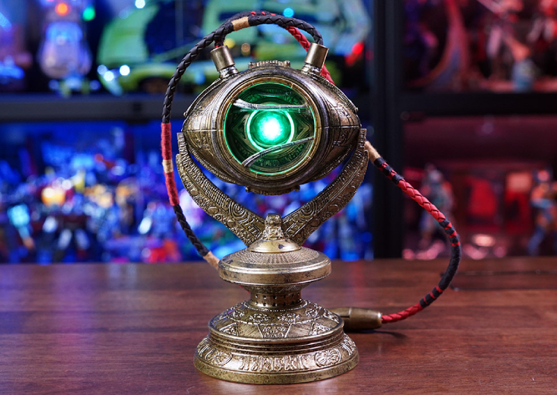 doctor strange marvel legends series eye of agamotto electronic talisman prop replica