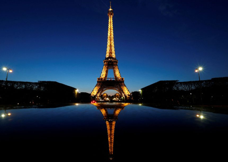Lights out early for Eiffel Tower as Paris saves energy, World News