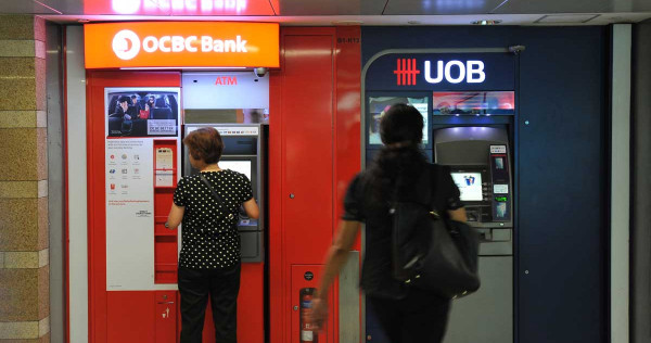 withdraw cash from both banks atms