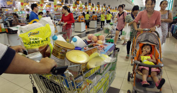 1st green hypermarket opens at Suntec 