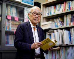 Japanese man who miraculously survived Nagasaki atomic bomb fights on for disarmament