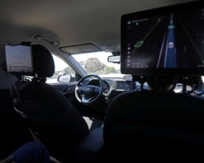 A secret weapon for self-driving car startups: Humans