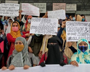 Indian students block roads as row over hijab in schools mounts