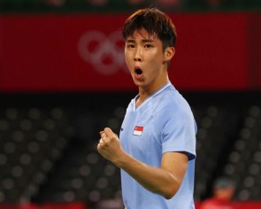 Has Singapore’s badminton champion Loh Kean Yew cracked the code to Indonesian hearts?