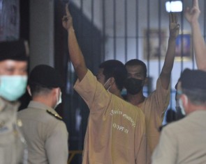 Thai protest leaders go on trial for sedition, insulting king