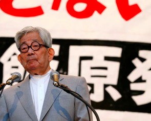 Nobel laureate Kenzaburo Oe, who wrote of war and his son, dies at 88