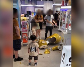 Uh-oh! Hong Kong couple forks out $5,900 after son knocks down Teletubbies statue