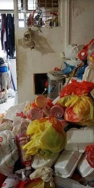 &#039;I couldn&#039;t get out of the house&#039;: Man&#039;s flat turns into roach-filled garbage dump after his weight balloons to 240kg