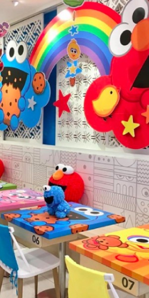 Hang out with Elmo and Sesame Street friends at this cafe that is not at Universal Studios Singapore