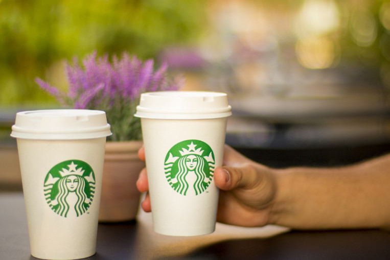 8 low-calorie drinks you can order at Starbucks, Lifestyle ...