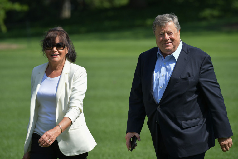 Melania s Parents Get US Citizenship Under Programme Slammed By Trump 
