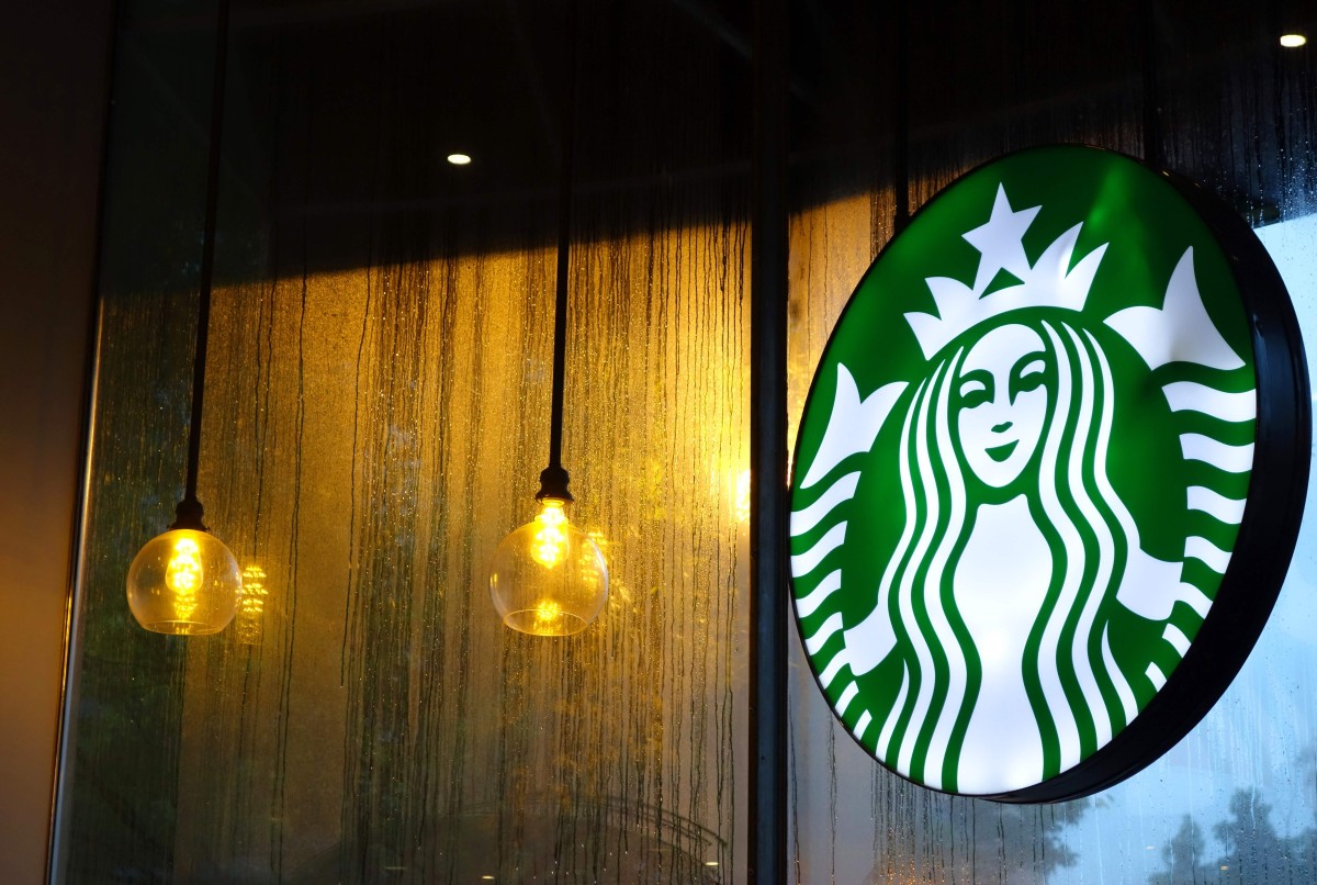 Starbucks opens first sign language store in US