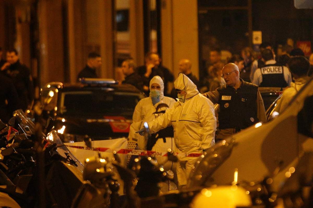 Friend of Paris knife attacker charged, 2 women held