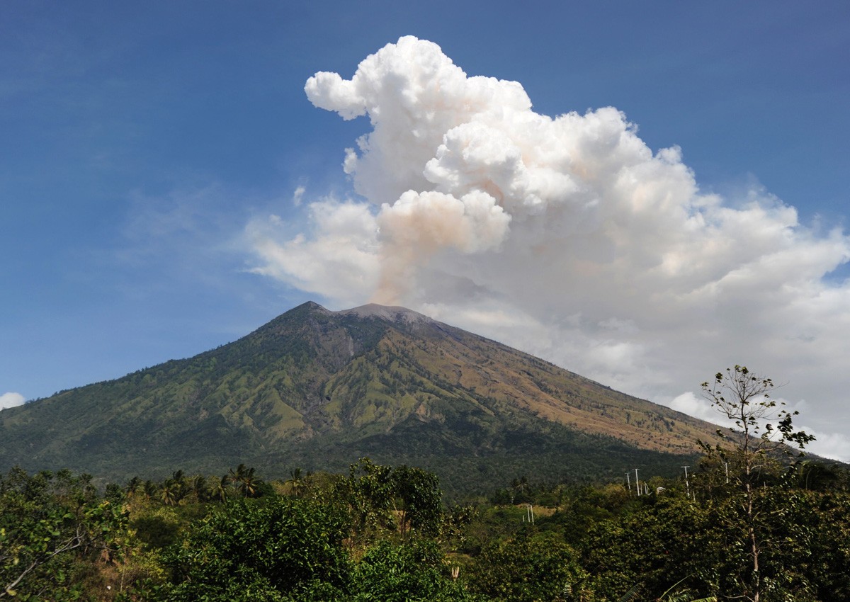 Bali reopens airport after volcano eruption strands thousands of tourists