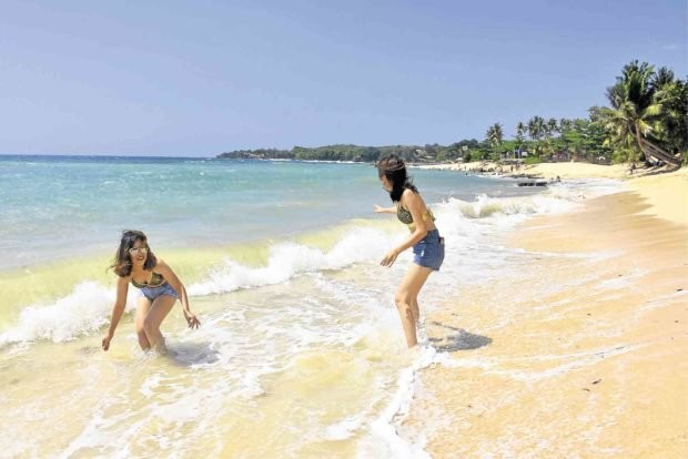 Man drowns in beach hole he dug