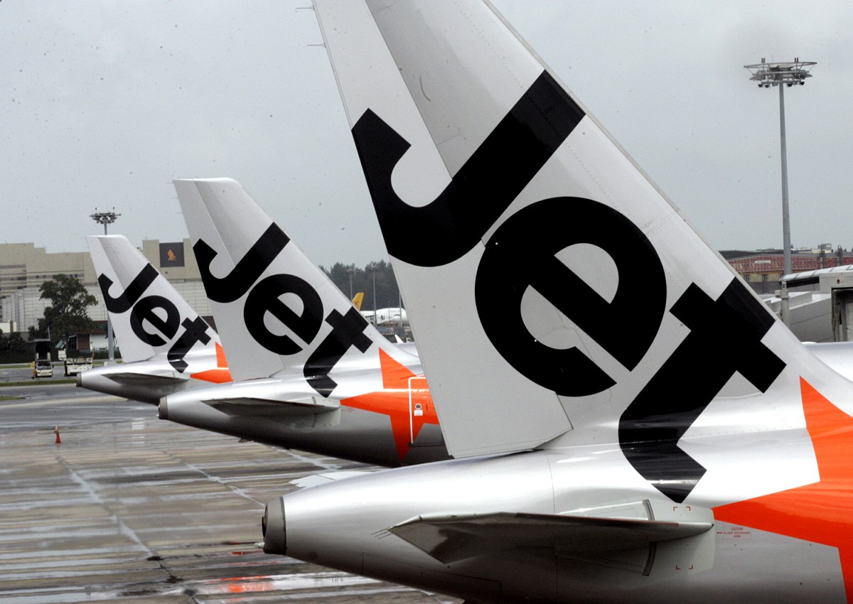 Clipboard sucked into JetStar plane engine: Australia regulator