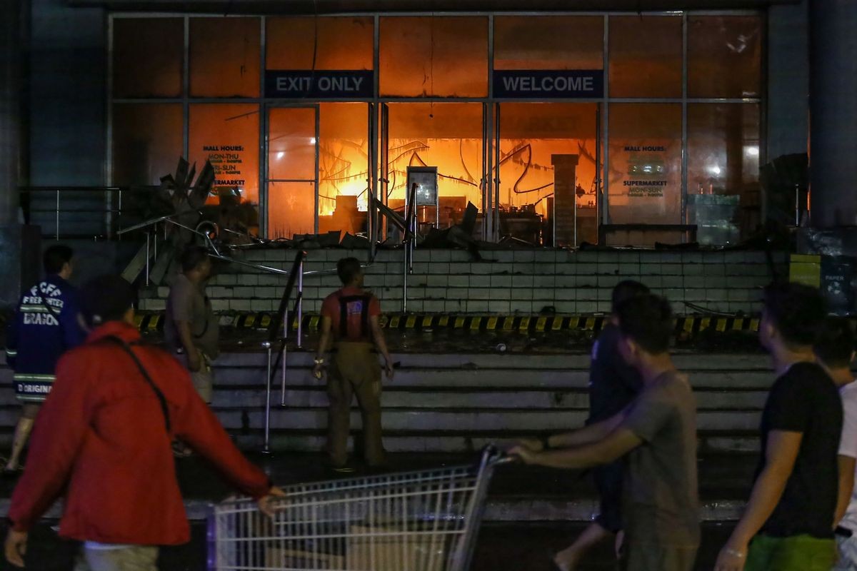 Fire officials relieved of duty over deadly fire in southern Philippines