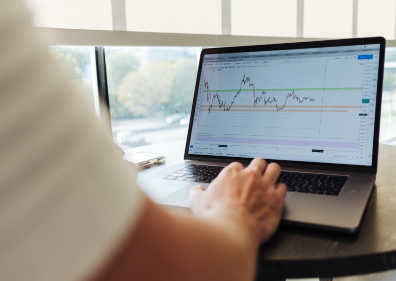 Here's how I'd invest $14,000 during this Covid-19 crash