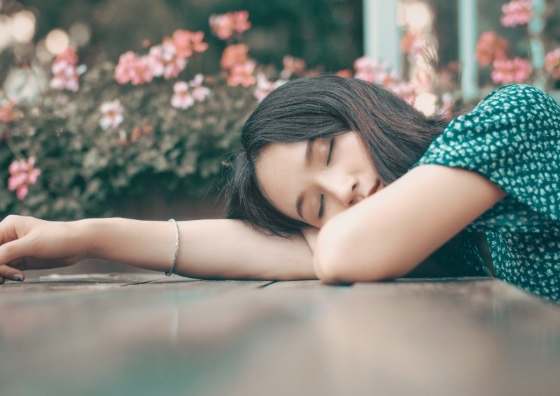 4 cheap ways to improve your sleep quality