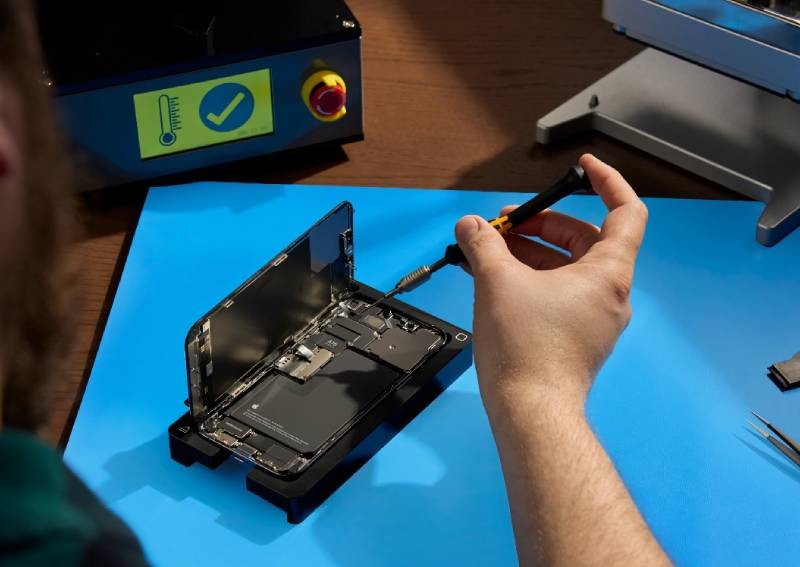 With Apple's Self Service Repair programme you can soon fix your own iPhone
