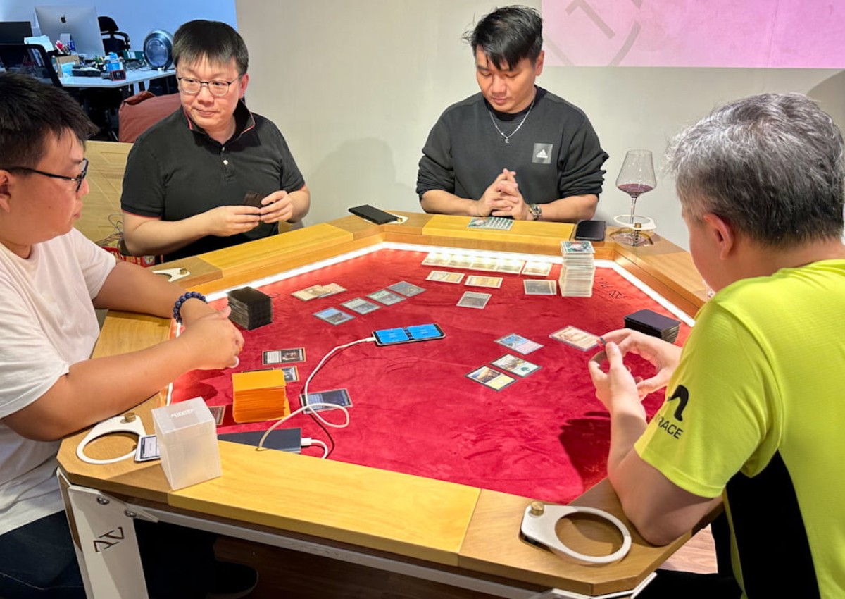 Paling brings tabletop gaming tables to Singapore sans shipping hassles