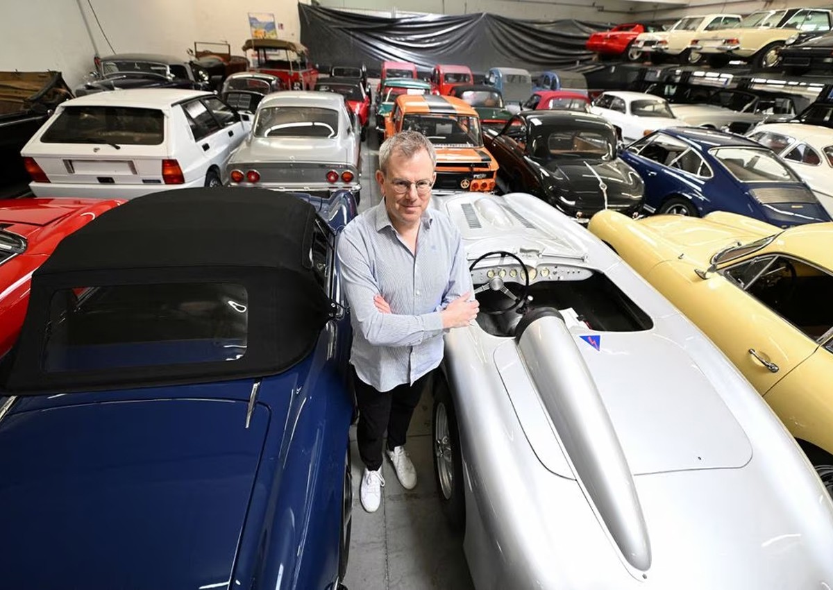 Ferrari fever? Classic cars roar into investment funds