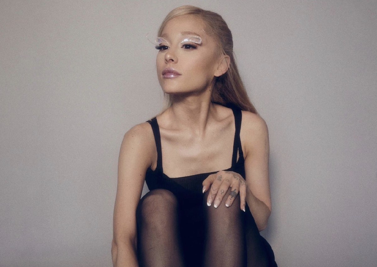 Ariana Grande jokes fans have heard 'every bad song' by her after unreleased music leaks