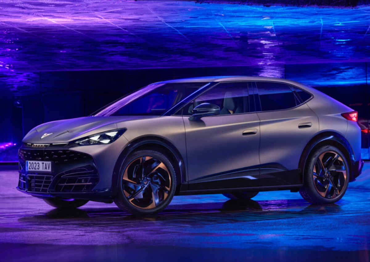 Cupra unveils the Tavascan EV