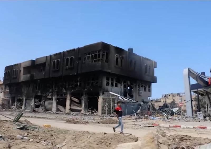 Dozens of Palestinians killed in Gaza as Hamas official vows to 'break' Israel