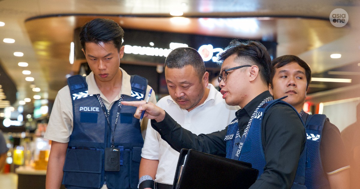 Daily roundup: 2 Chinese nationals suspected of theft at VivoCity brought back to crime scene — and other top stories today