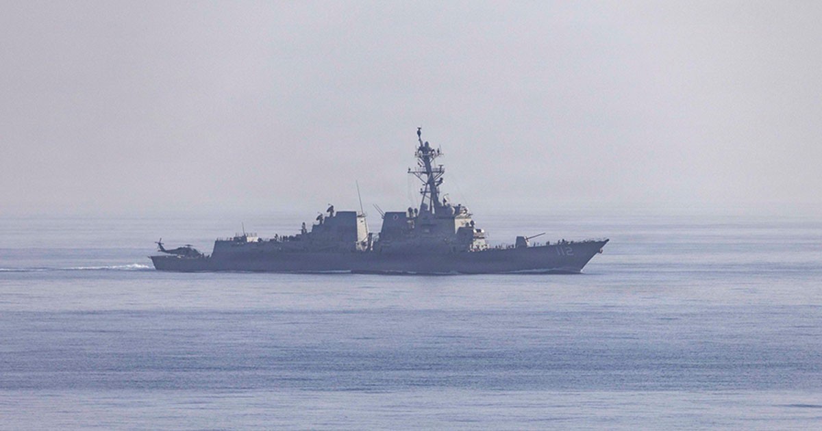 What does a US naval blockade of Iran mean for oil flows?