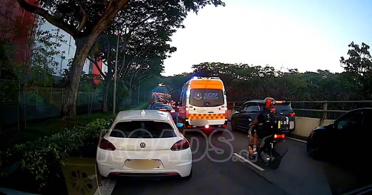 SCDF ambulance responding to medical incident collides with taxi on KPE slip road