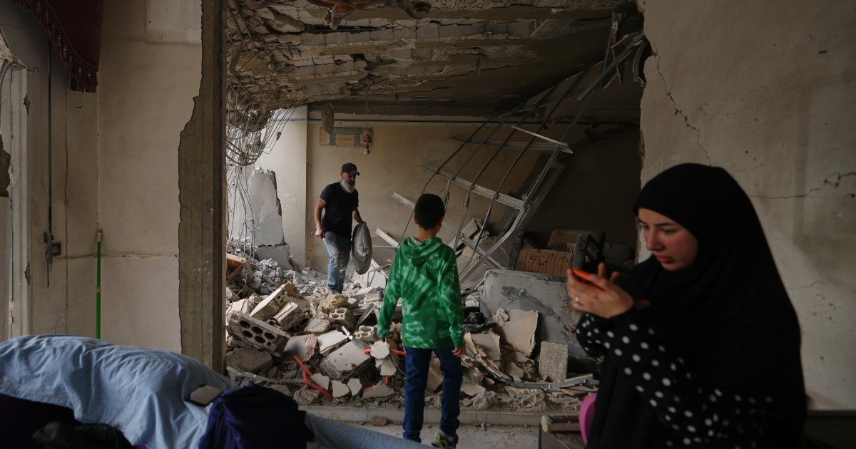 Iran offers to end chokehold on Strait of Hormuz and asks US to end blockade, officials say