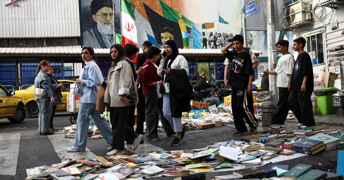 US begins blockade of Iran's ports, Tehran threatens retaliation