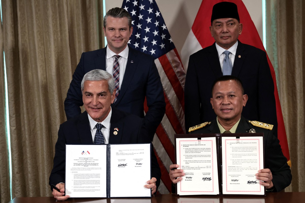 Indonesian foreign ministry urged caution over US military overflight proposal