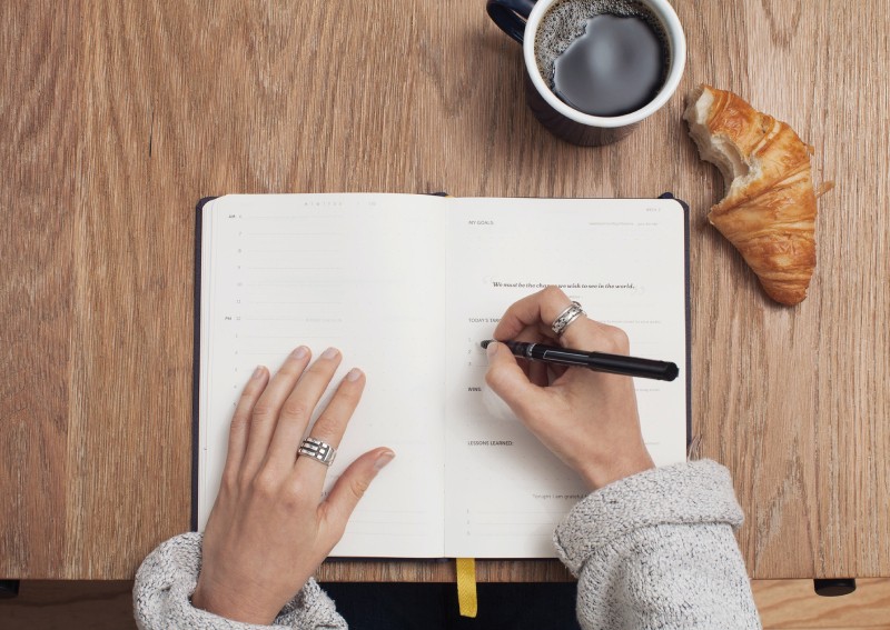 Trying to spend less? 4 reasons to start mindful journaling
