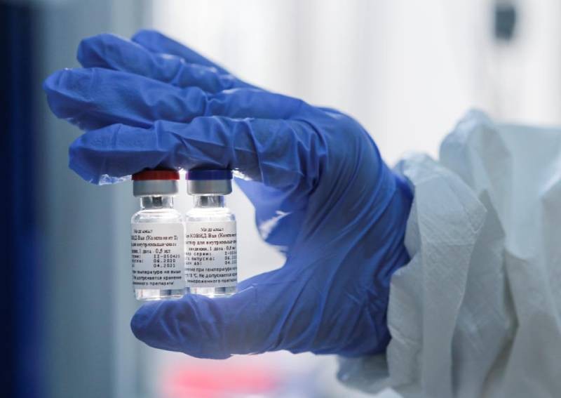 Vietnam Health Ministry to buy Russian Covid-19 vaccine