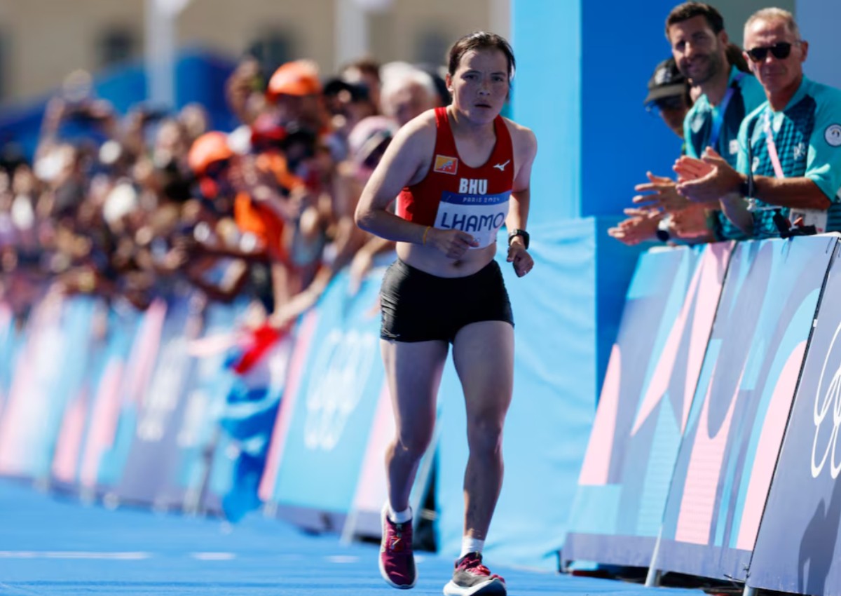 Bhutan's marathon runner gets standing ovation for last-place finish