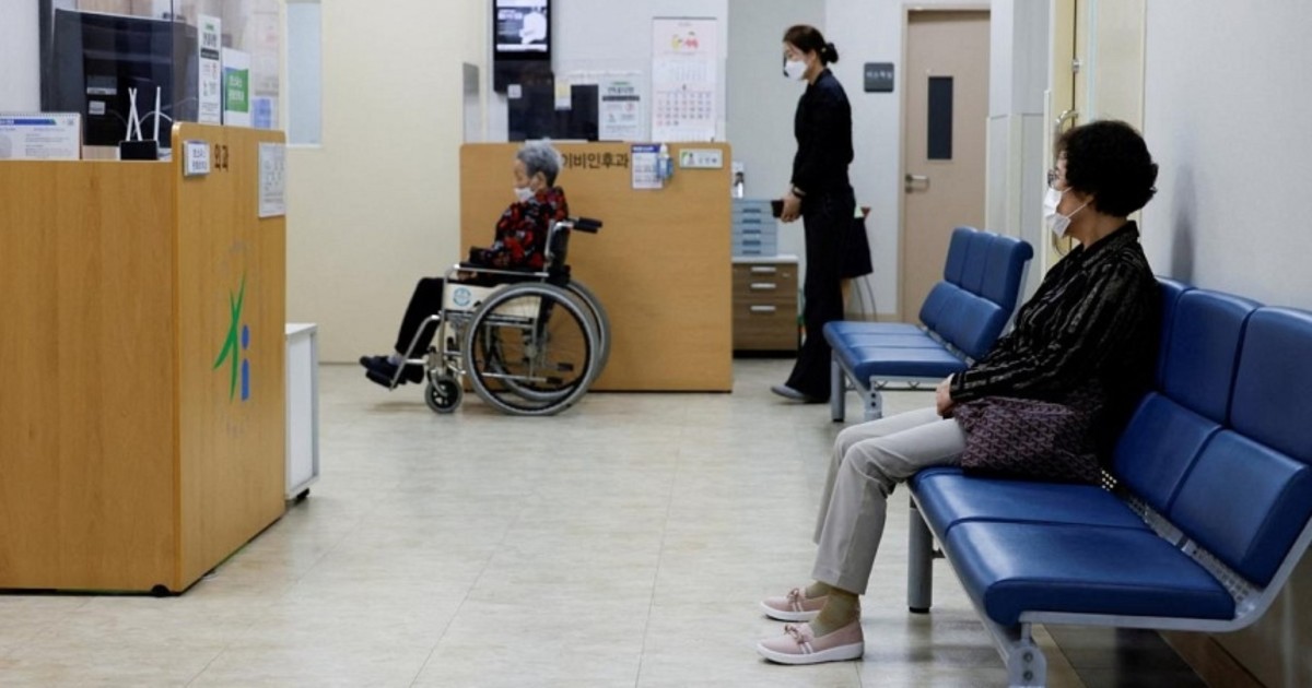 South Korea doctors warn Covid-19 surge, strike could cripple emergency rooms