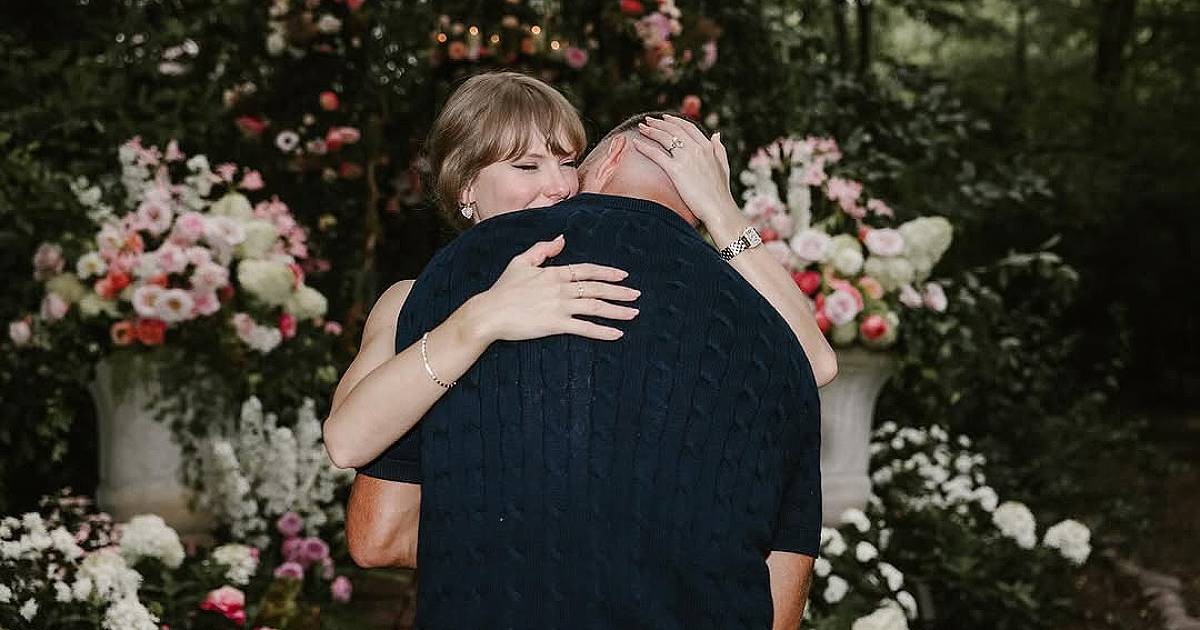 Taylor Swift wants Travis Kelce to 'take the lead' in organising their wedding