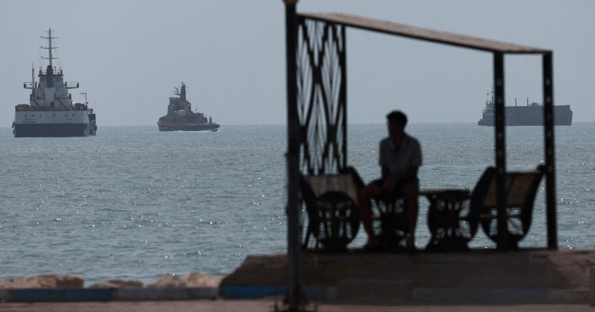 Oil rises over 3% as US, Iran resumes military attacks